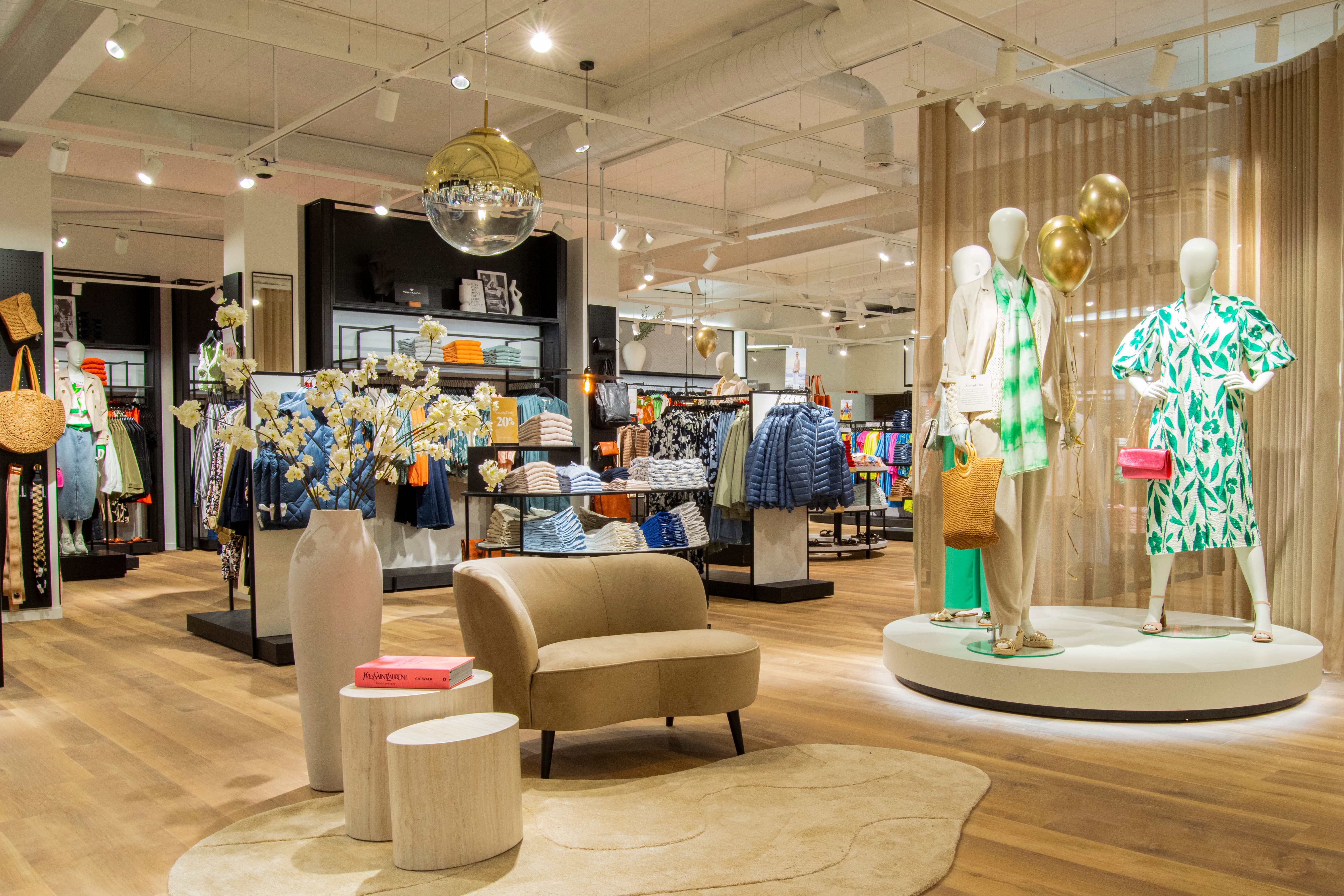 THE FASHION STORE Veerle March 2024137